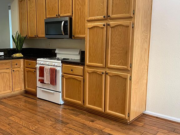 4th image of 1386 Kerslake Cir
