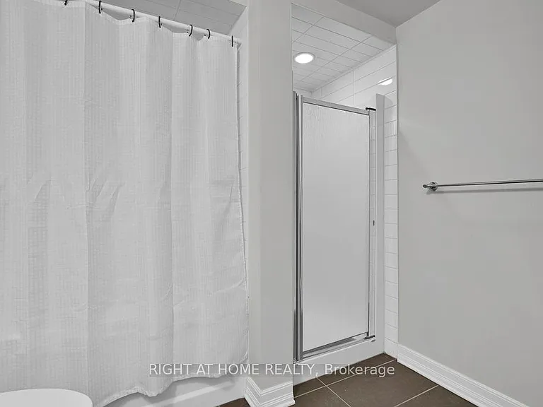 238 Besserer St #1406 — Photo 32