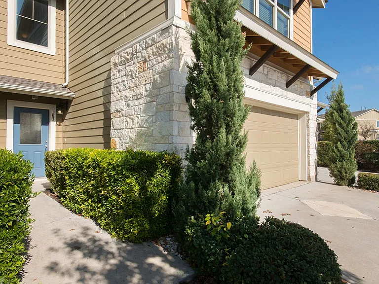 1620 Bryant Dr #103 — Photo 3