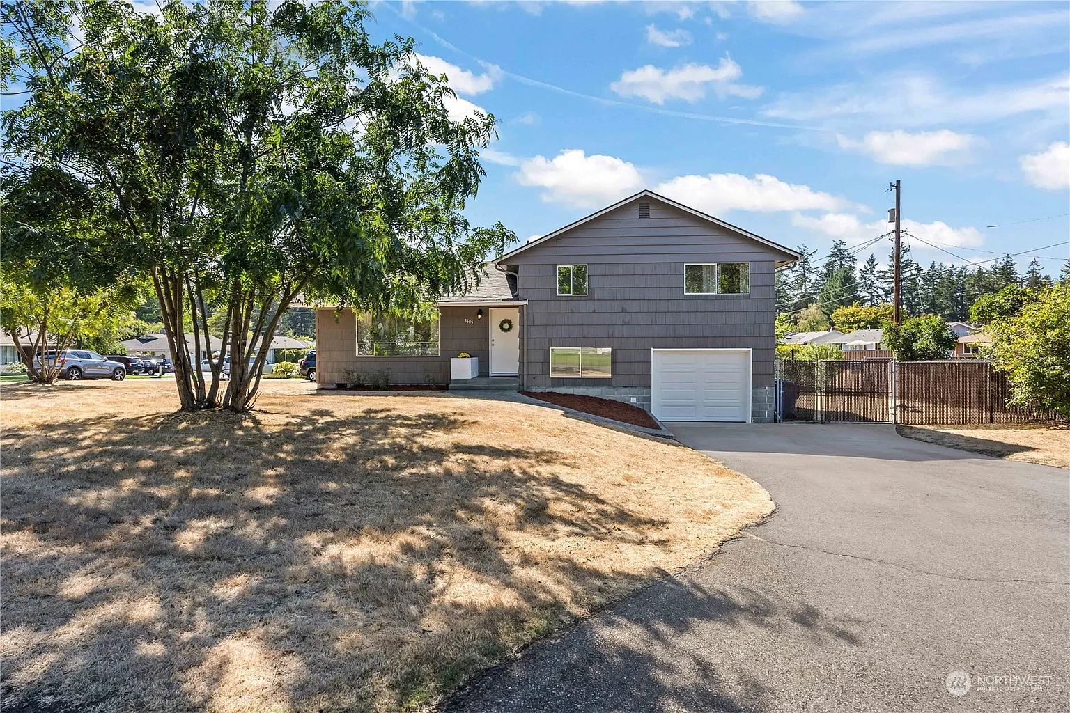 8505 94th Street SW photo 1