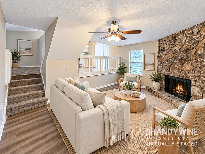 3 bed, 2.5 bath, 1632 sqft, $1,727 — Photo 3