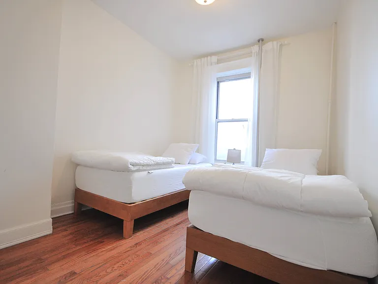 1065 Sterling Pl #GARDEN — Photo 7
