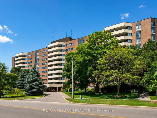 40 Baif Blvd S #506, Richmond Hill, ON L4C 5M9
