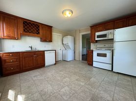 46 Old Amherst Road - 1