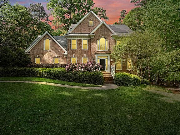 4th image of 832 Tadlock Dr