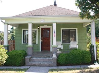 7434 SE Stark St, Portland, OR 97215