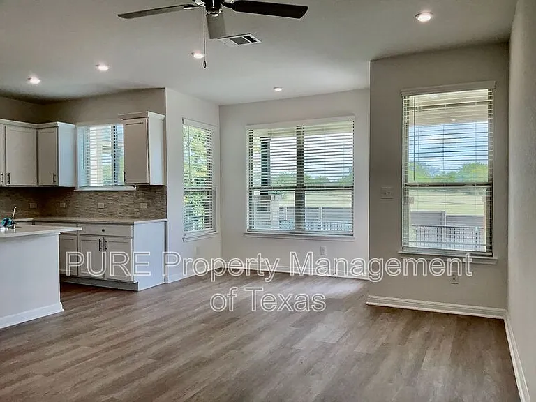 2208 Cornfield Dr #B — Photo 5