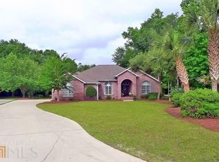 104 Oak Grove Cir, Kingsland, GA 31548