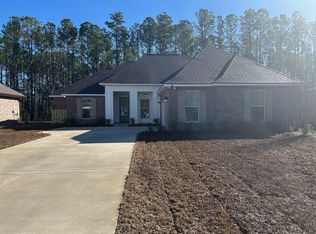 140 Celestial Cir, Freeport, FL 32439