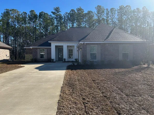 140 Celestial Cir, Freeport, FL 32439