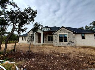 275 Bauer Ln, Castroville, TX 78009