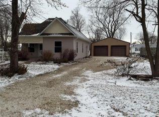 249 Main St, Hawk Point, MO 63349