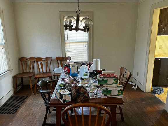 3rd image of 25115 Joy Rd