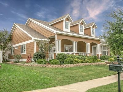1227 Gwinnett Ct, Aubrey, TX, 76227