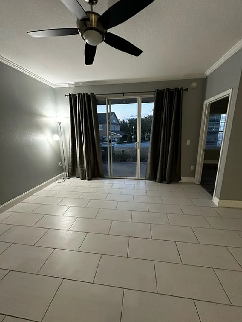 Resort Style Living At The Barrington Park Condos!- Beautifully Update 2/2 On Ground Floor! — Photo 3