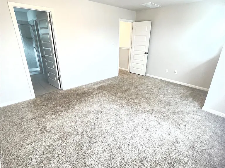 1725 Fountain Bridge Dr — Photo 19