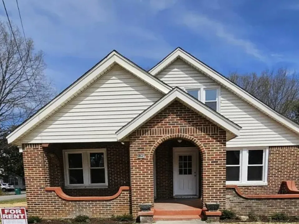 127 Walnut St