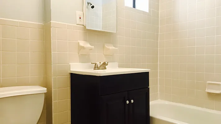 Rented by Nooklyn NYC LLC | media 23