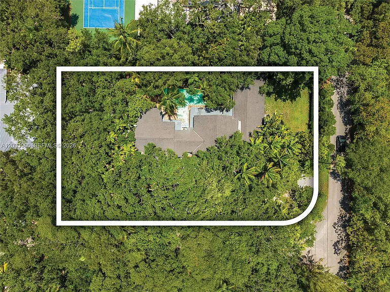 5600 Oakwood Ln — Photo 33