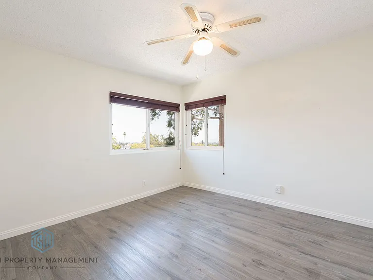 385 Cliff Dr #9 — Photo 11