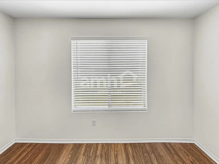10440 W Colter St — Photo 19