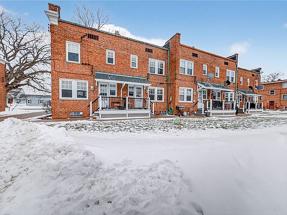 5th image of 2684 Wooster Rd