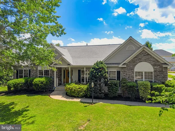 700 Fox Chase St, Warrenton, VA 20186