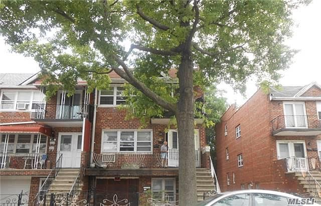2nd image of 916 E 86th St