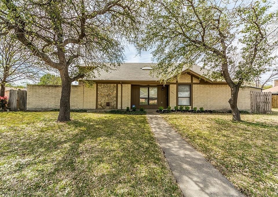 1st image of 431 Quintana Dr
