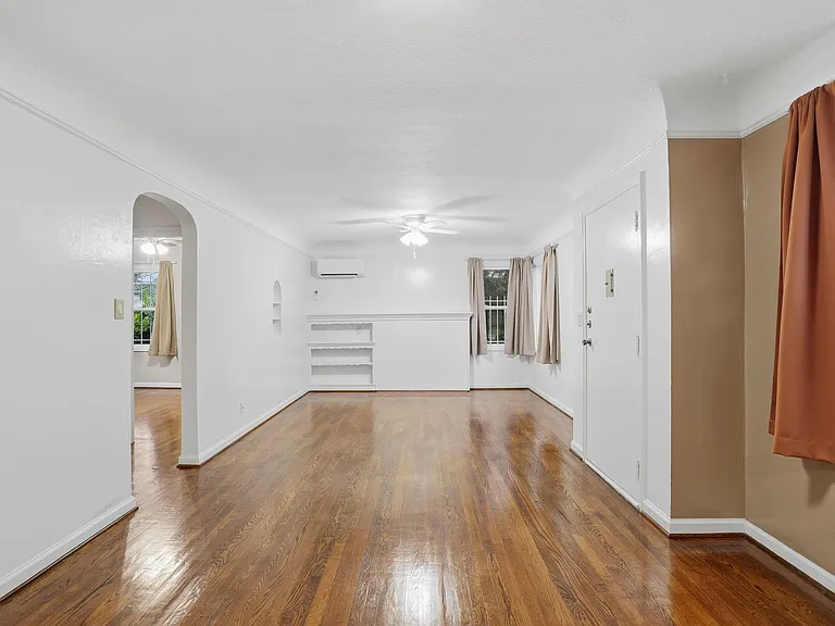 12218 SE Sherman St — Photo 10