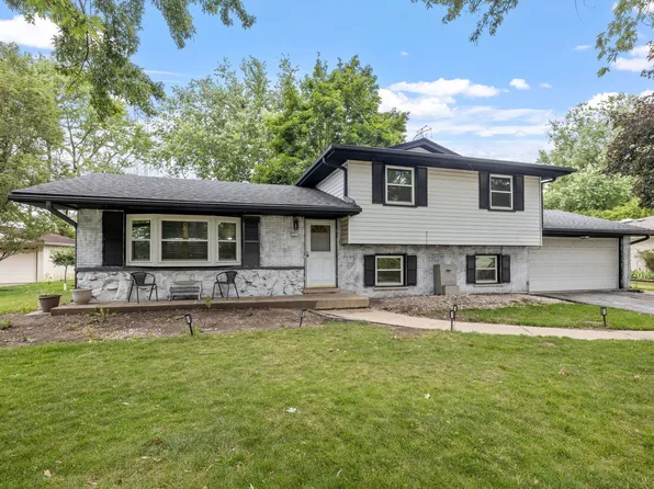 204 Pfaff Dr, Frankfort, IL 60423
