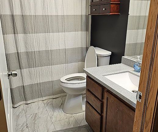 5th image of 4431 W Leighton Ave