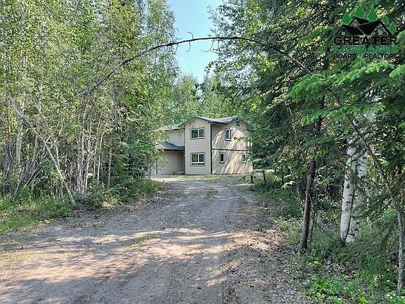 3rd image of 3807 Decker Blvd