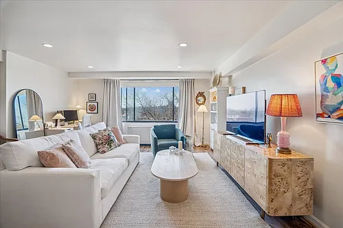 3315 Wisconsin Ave NW #407 Photo 1