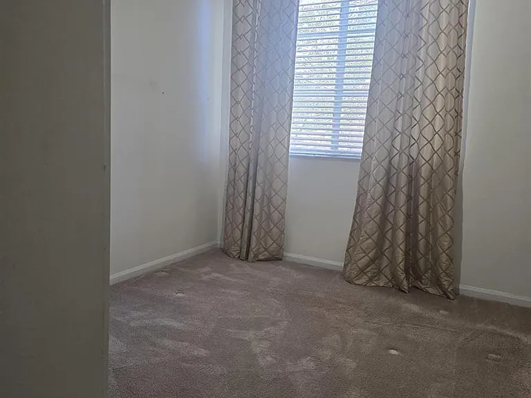 7970 N Nob Hill Rd #205 — Photo 6