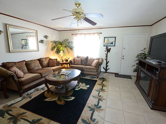 3rd image of 3110 Sabal Palm Dr