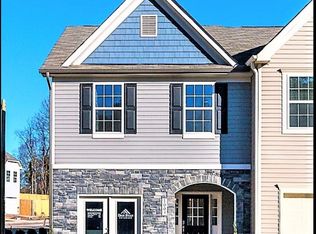 100 Wildflower Cir #60, Clayton, NC 27520