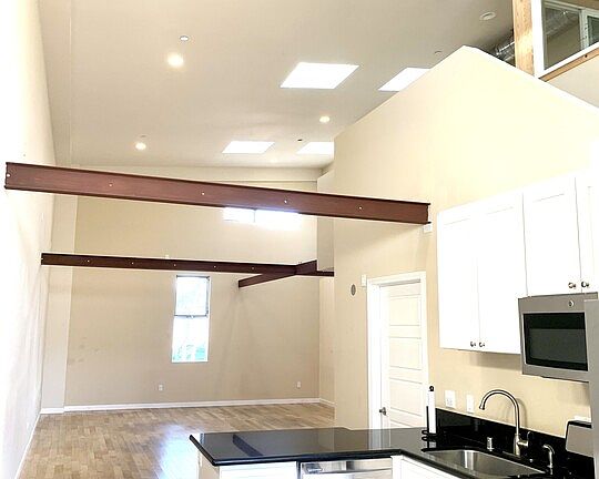 2nd image of 2640 Lincoln Blvd #2A