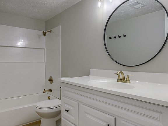 2nd image of 4715 Davenport St APT 7