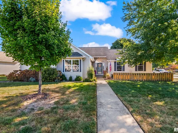 148 Hawthorne, Williamsville, IL 62693