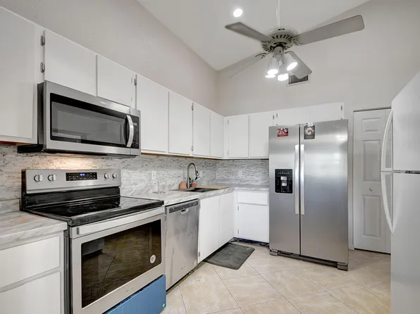 4287 Willow Pond Circle, West Palm Beach, FL 33417