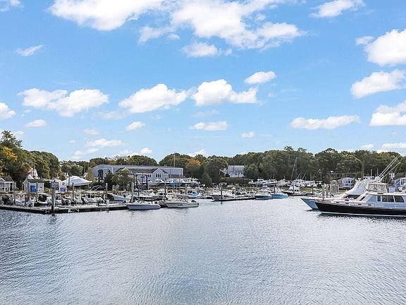 4th image of 209 Waterside Drive