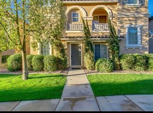 5718 S 21st Pl, Phoenix, AZ 85040
