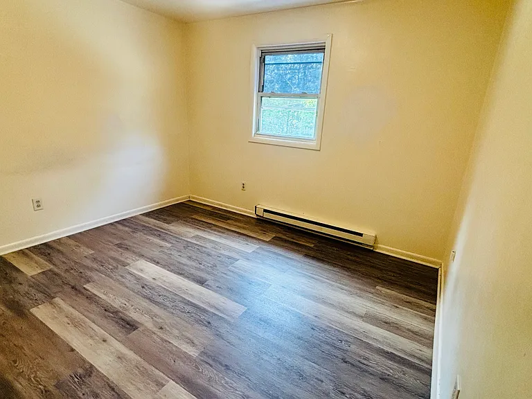 85 Green Meadow Ln #5 — Photo 6