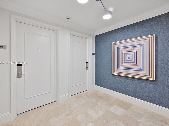 4th image of 4401 Collins Ave #3209