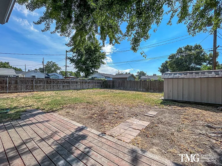 2407 Concord St — Photo 12