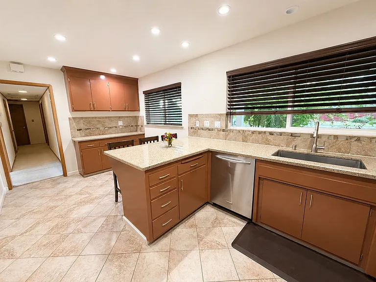 4469 Faulkner Dr — Photo 14