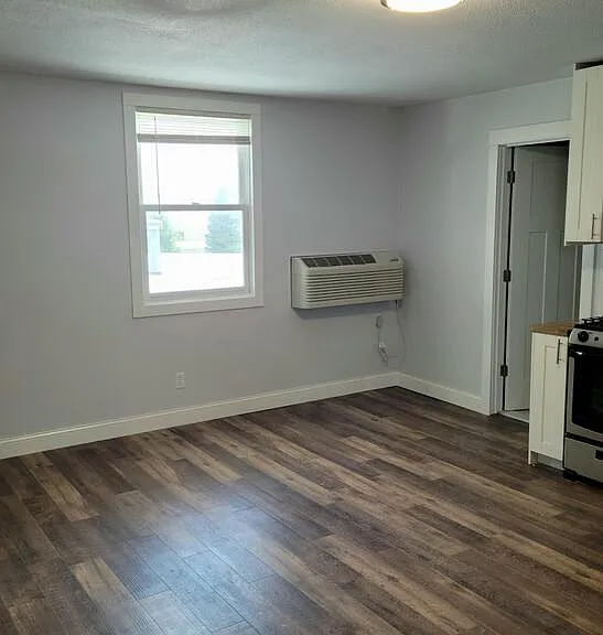 205 Oskaloosa St #207 — Photo 9