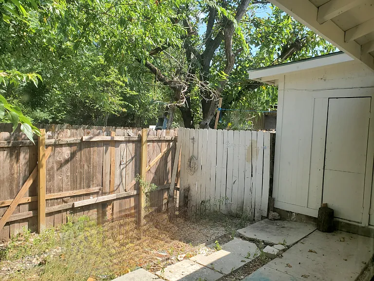903 N Meadows Dr #C — Photo 13