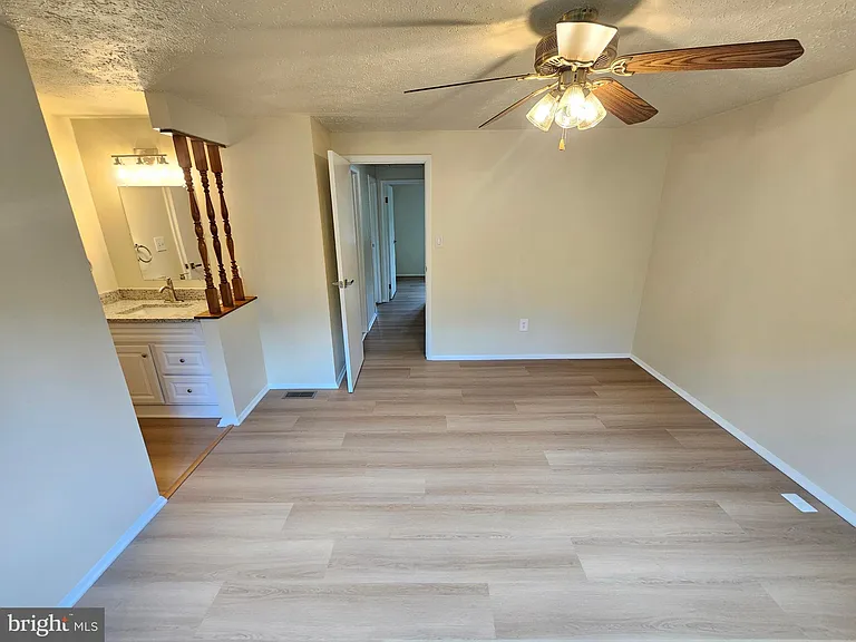 17021 Moss Side Ln — Photo 30